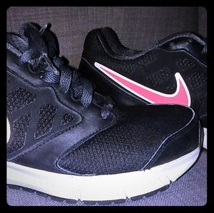 Nike (Downshifter 6) womens sz8